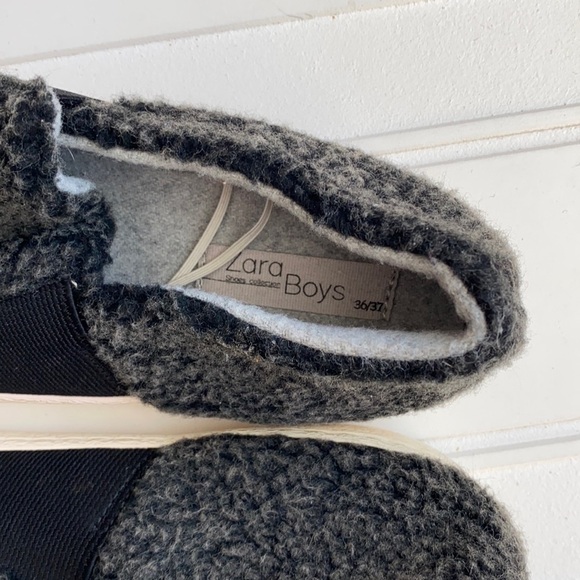 NEW ZARA Kids Sherpa Slip Ons (fits women 6.5/7) - Picture 4 of 5